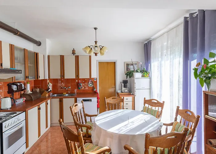 Tinka, No 12 Apartamento Starigrad Paklenica
