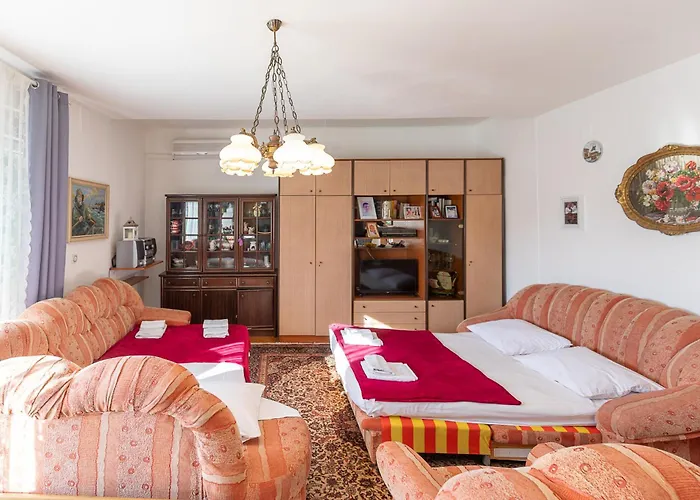 Tinka, No 12 Appartement *