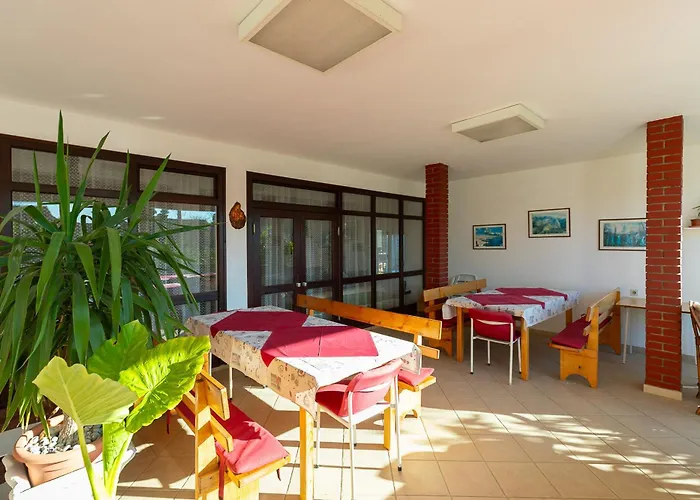 Appartement Tinka, No 12 Starigrad Paklenica