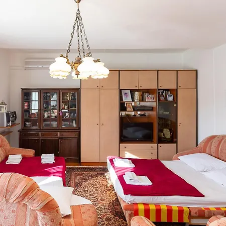 Apartment Tinka, No 12 *
