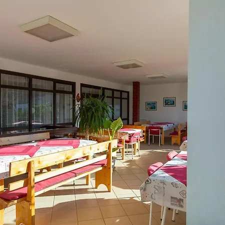 Tinka, No 12 * Starigrad Paklenica