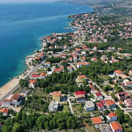 Tinka, No 12 Διαμέρισμα